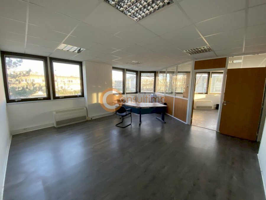 Bureau à louer 140 m² - Bruges