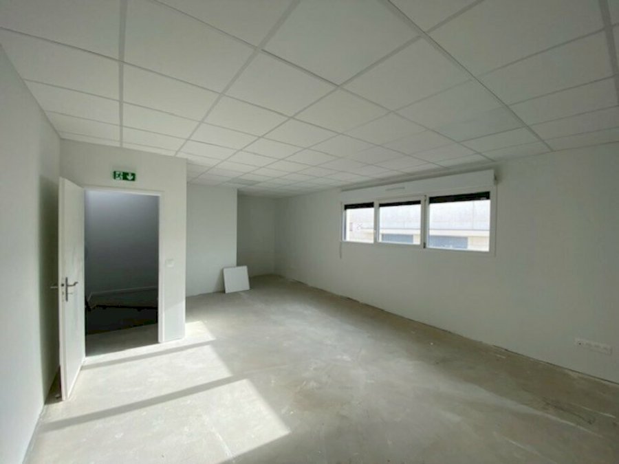 Local d'activité à louer 225 m² - Mios