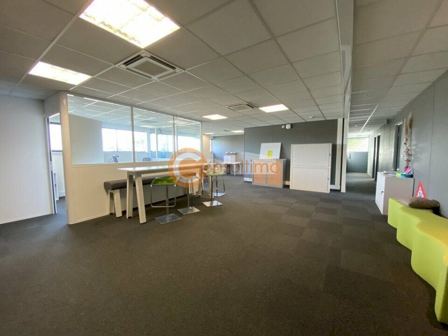 Bureau à louer 211 m² - Pessac