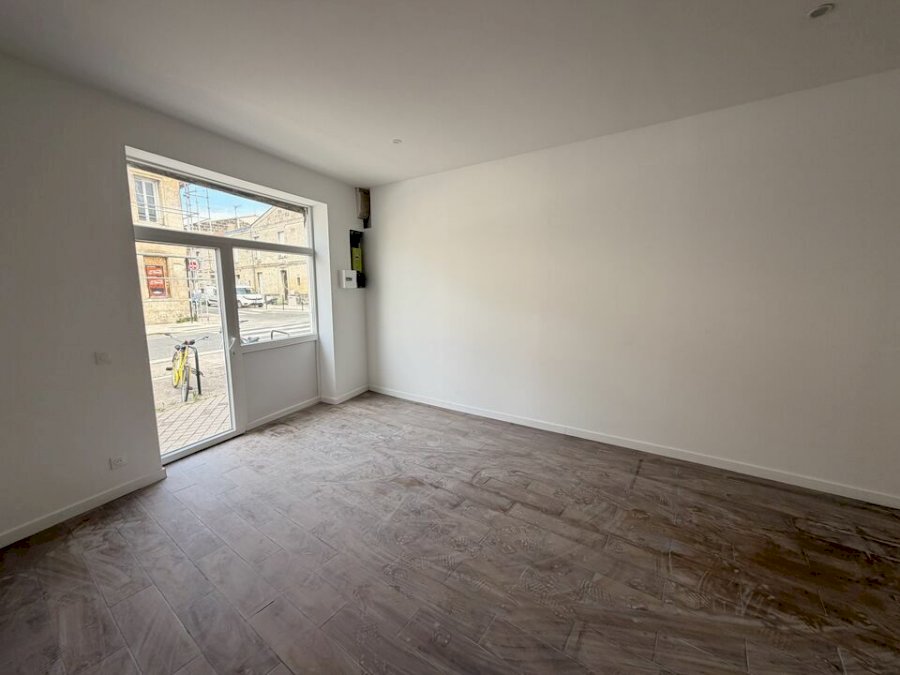 Local d'activité à louer 40 m² - Bordeaux