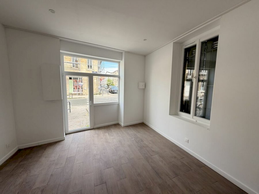 Local d'activité à louer 17 m² - Bordeaux