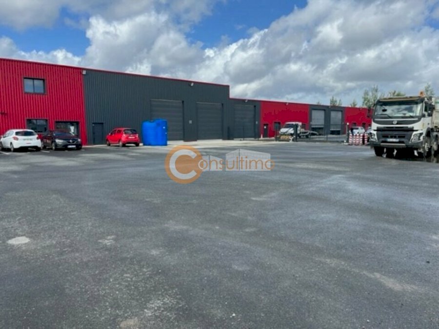 Local d'activité à louer 210 m² - Saint-Jean-d'Illac