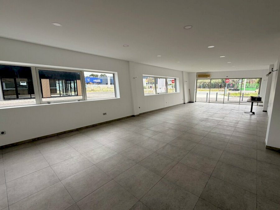 Local commercial à louer 105 m² - La Teste-de-Buch