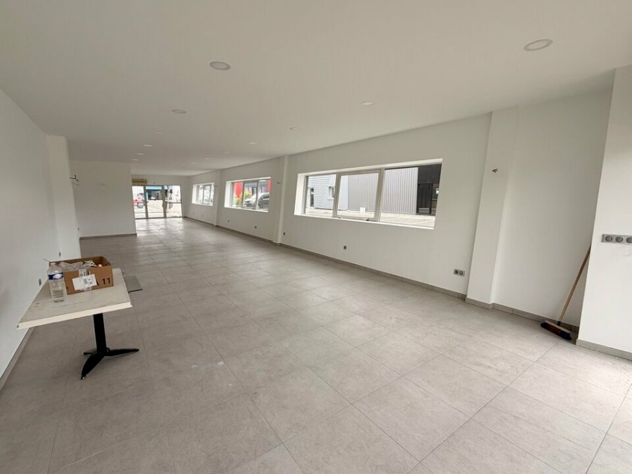 Local commercial à louer 105 m² - La Teste-de-Buch