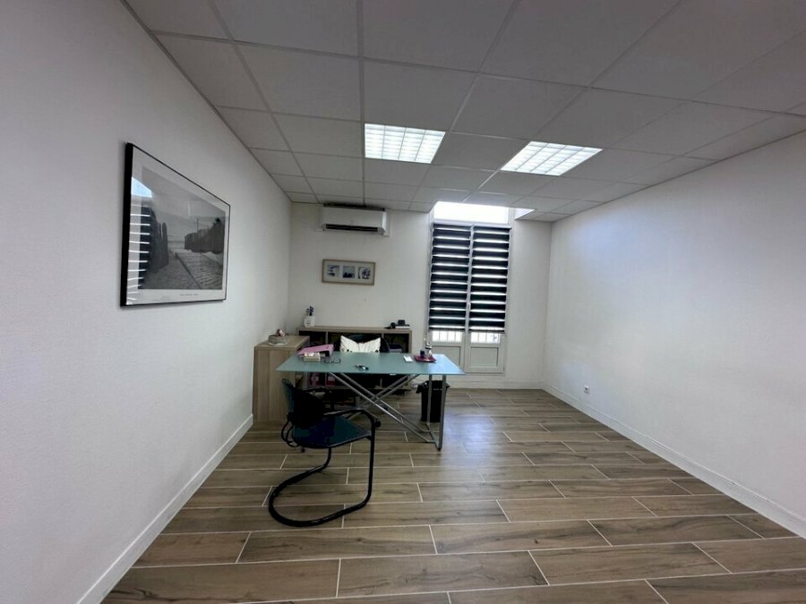Local d'activité à acheter 55 m² - Libourne