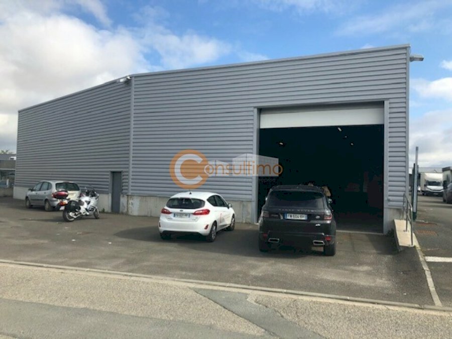 Entrepôt à louer 2000 m² - Le Haillan