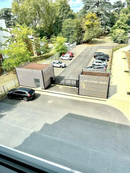 Bureau à acheter 120 m² - Talence