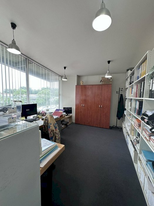 Local d'activité à acheter 639 m² - Floirac