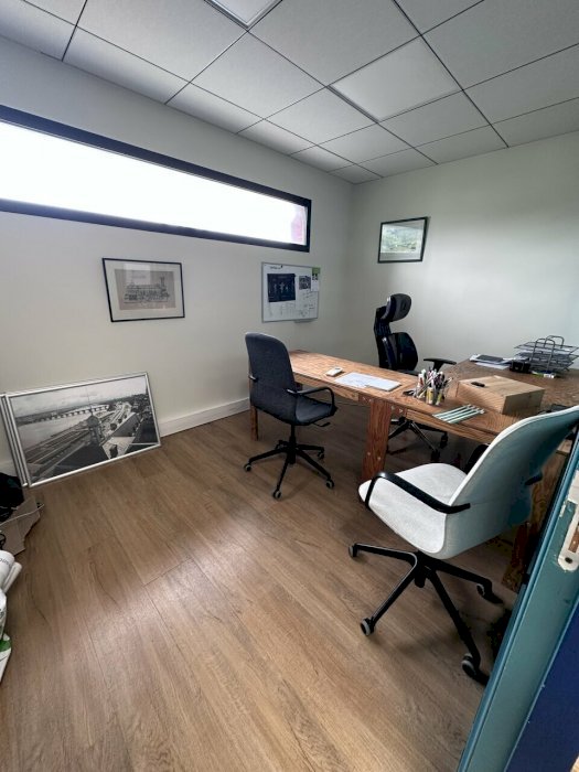 Local d'activité à acheter 478 m² - Floirac