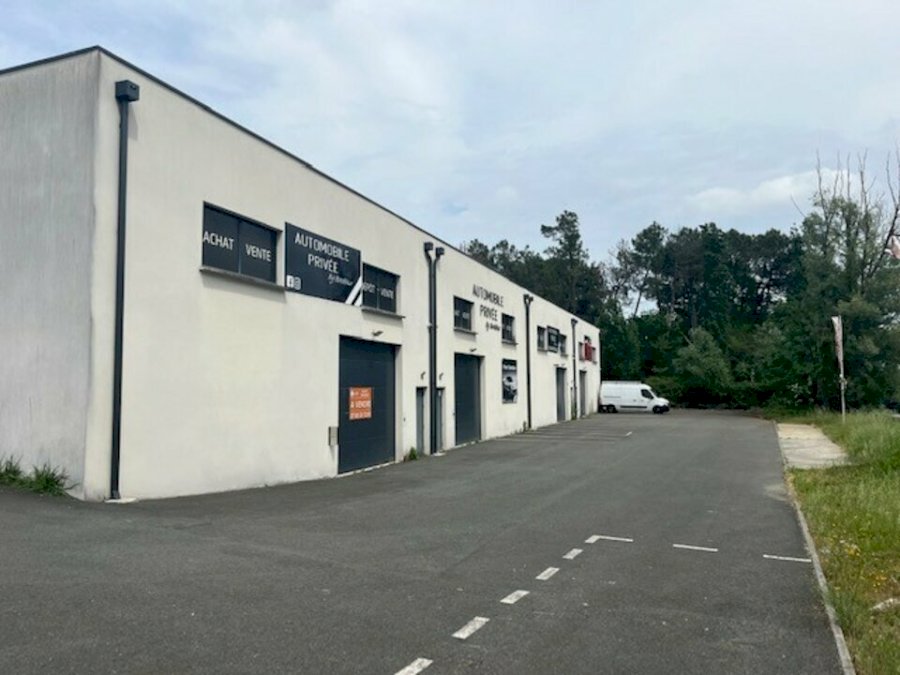 Local d'activité à louer 250 m² - Montussan