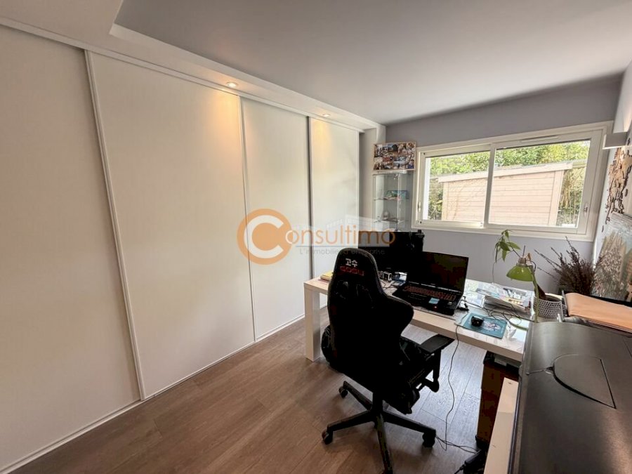 Local d'activité à acheter 176 m² - Cenon