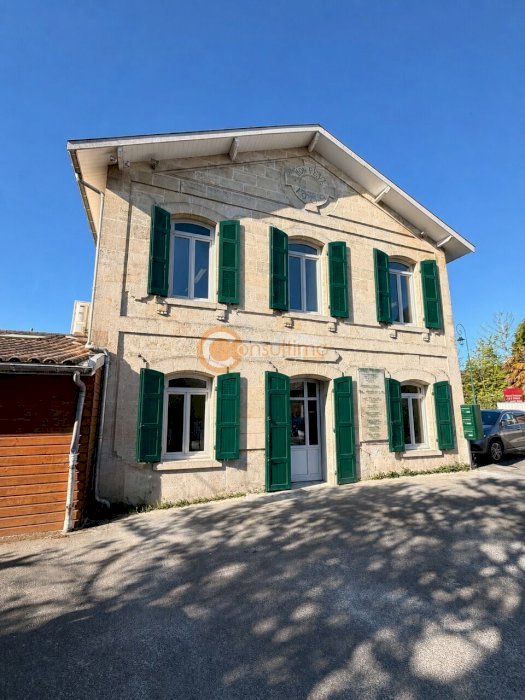 Bureau à louer 60 m² - Saint-Germain-du-Puch