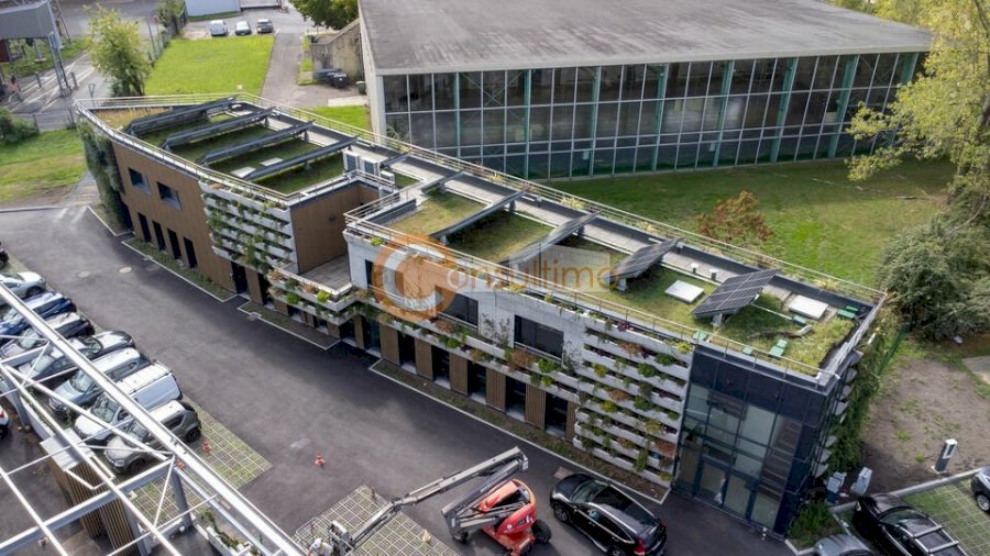 Bureau à louer 266 m² - Cenon