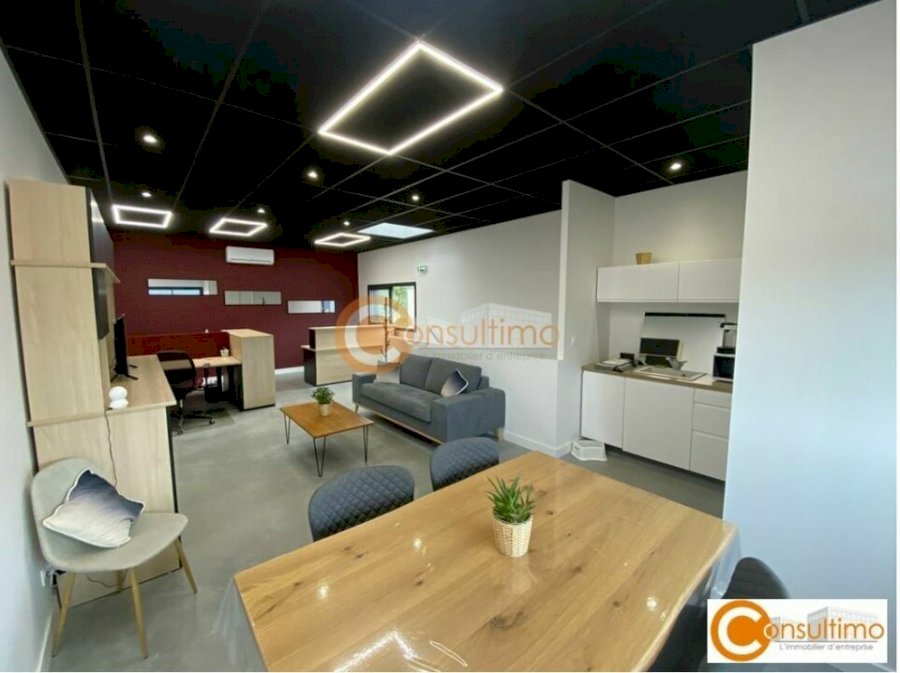 Local d'activité à louer 90 m² - Audenge