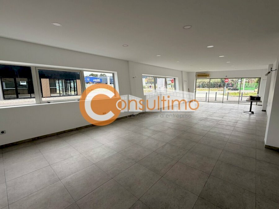 Local commercial à louer 105 m² - La Teste-de-Buch