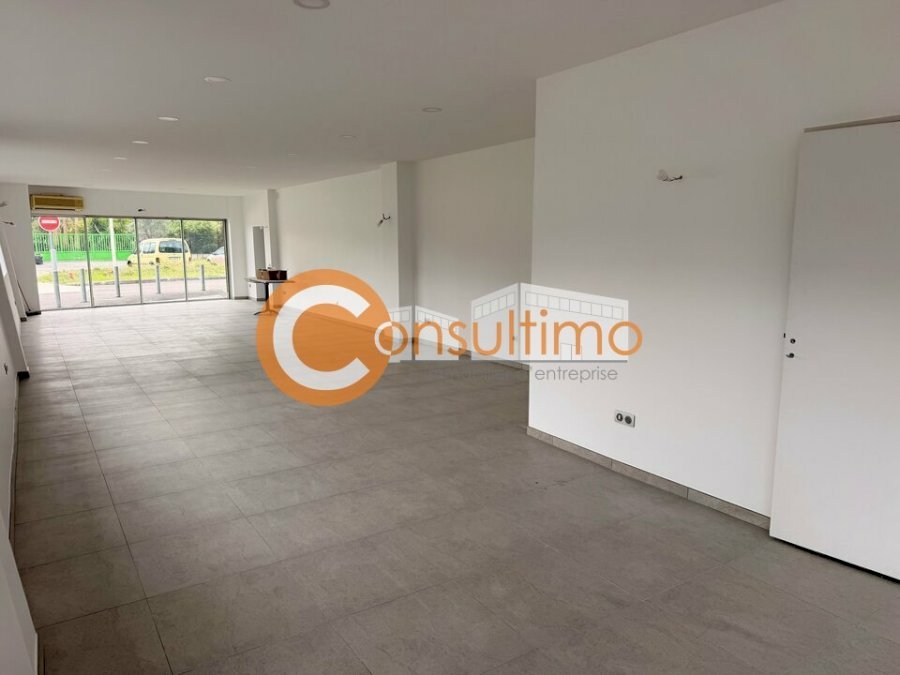 Local commercial à louer 105 m² - La Teste-de-Buch