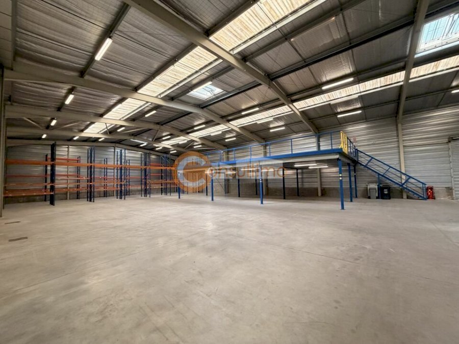 Local d'activité à louer 1500 m² - Estillac