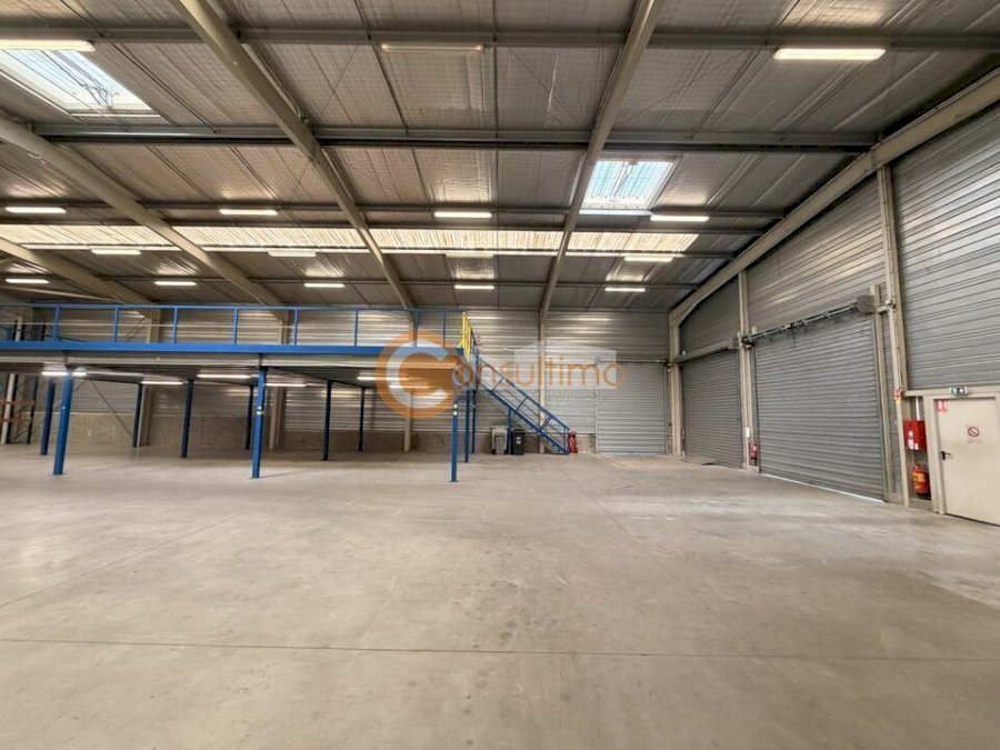 Local d'activité à louer 1500 m² - Estillac