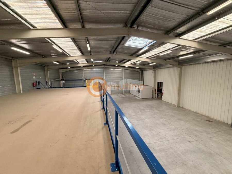 Local d'activité à louer 1500 m² - Estillac