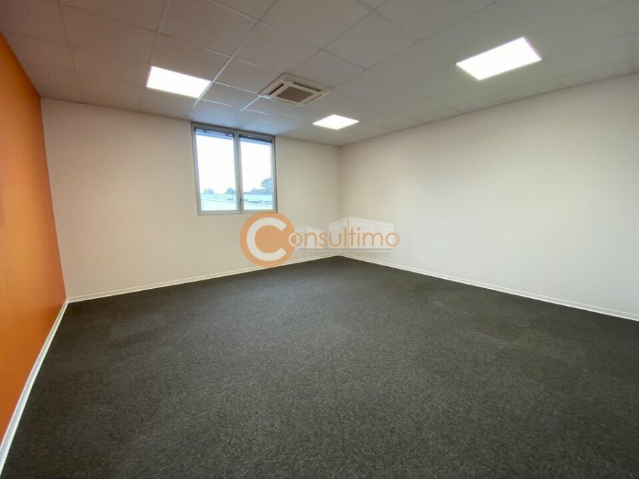 Bureau à louer 490 m² - Gradignan