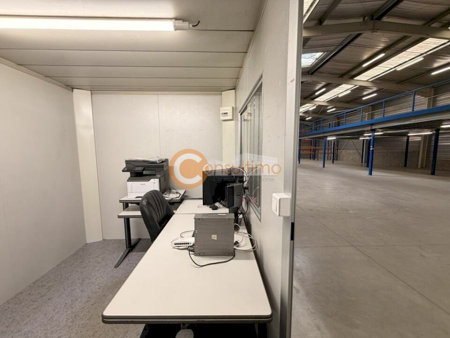 Local d'activité à louer 1500 m² - Agen