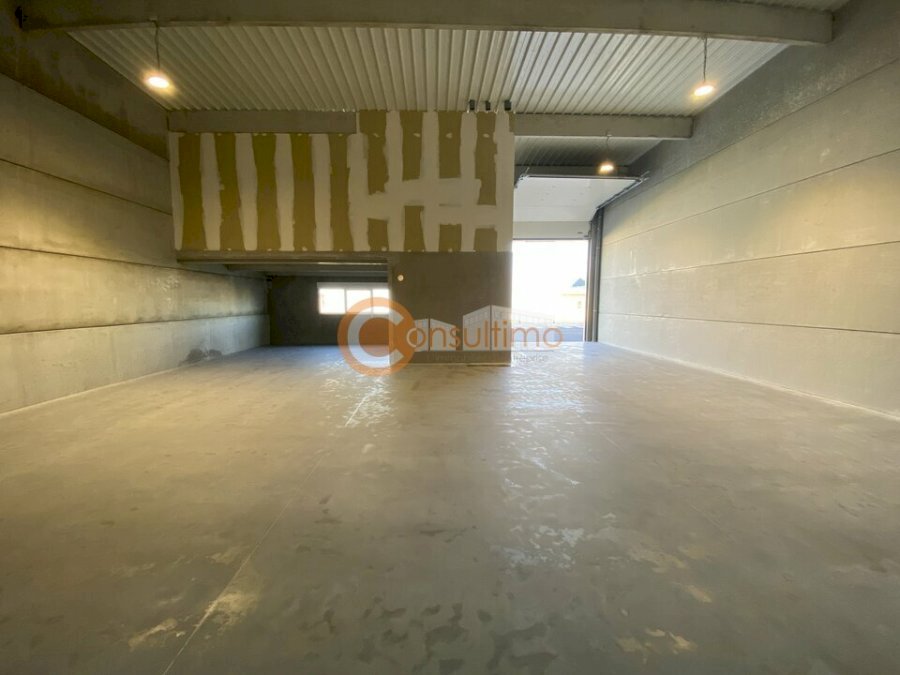 Local d'activité à louer 225 m² - Mios