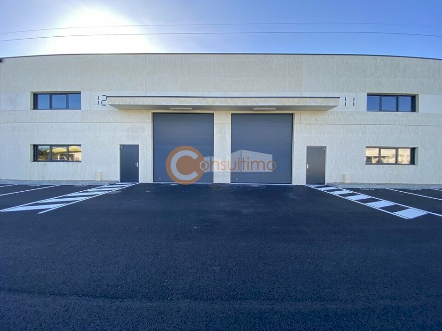 Local d'activité à louer 225 m² - Mios