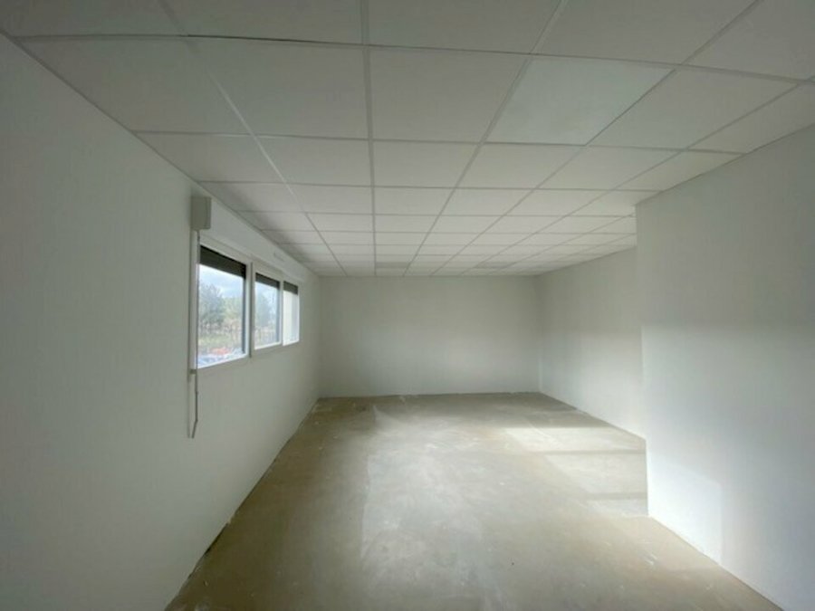 Local d'activité à louer 225 m² - Mios