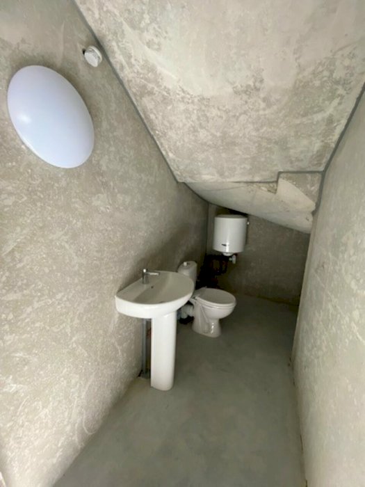 Local d'activité à louer 225 m² - Mios