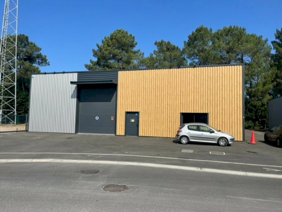 Local d'activité à louer 600 m² - Martignas-sur-Jalle
