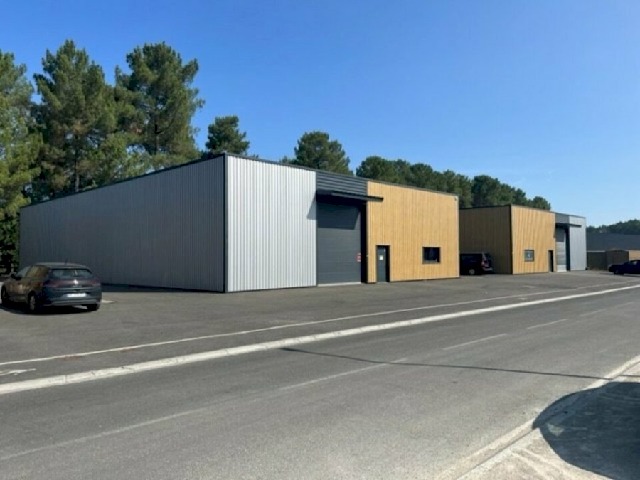 Local d'activité à louer 400 m² - Martignas-sur-Jalle