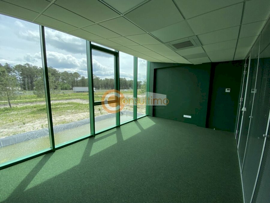 Bureau à acheter 782 m² - Mios