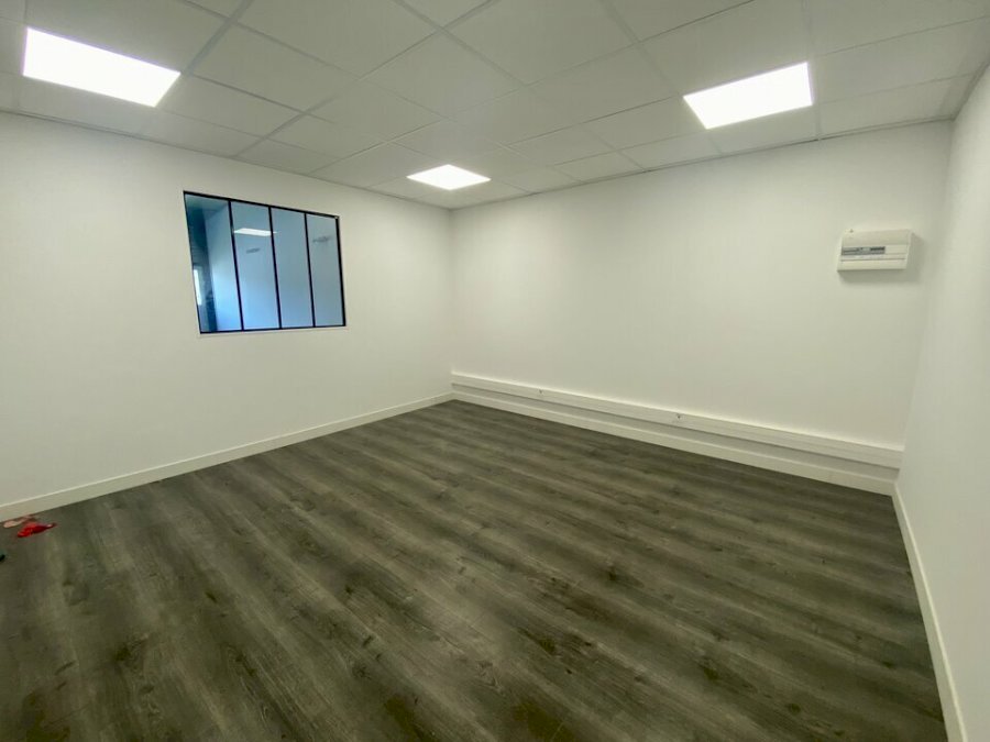 Bureau à louer 95 m² - Bordeaux