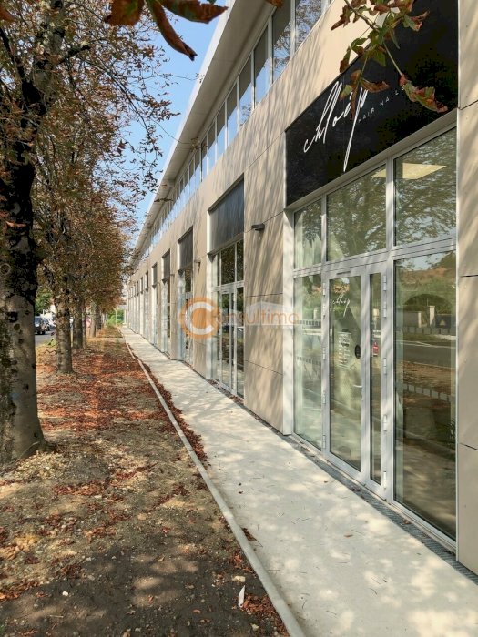 Bureau à louer 65 m² - Carbon-Blanc