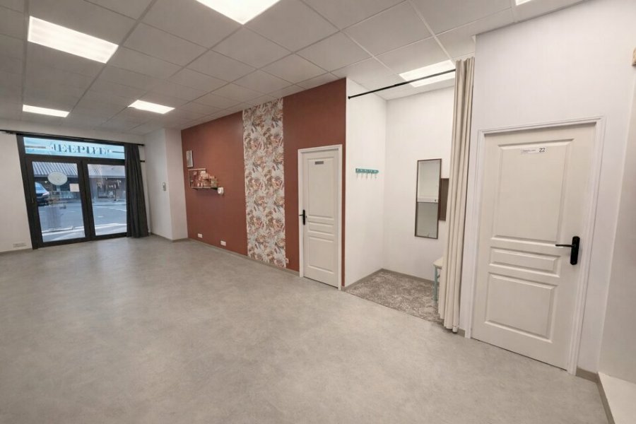 Local d'activité à louer 40 m² - Audenge