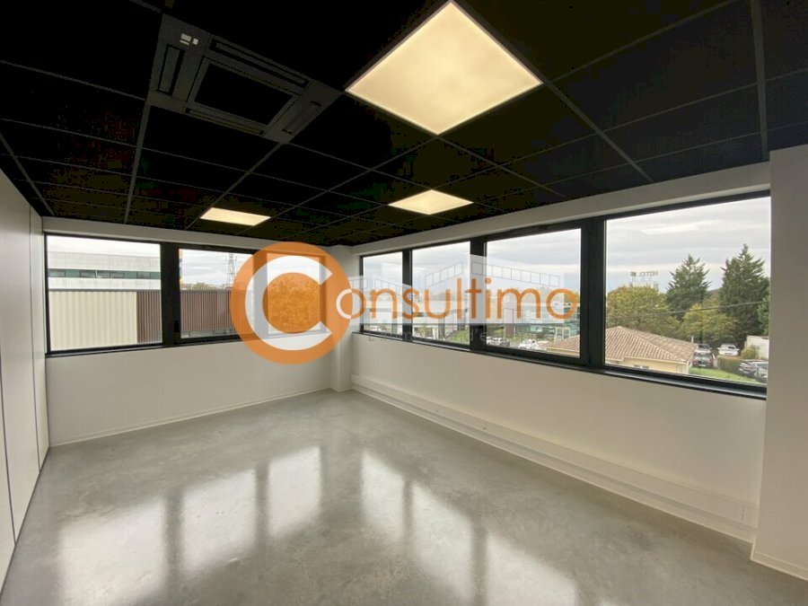 Bureau à acheter 156 m² - Artigues-près-Bordeaux
