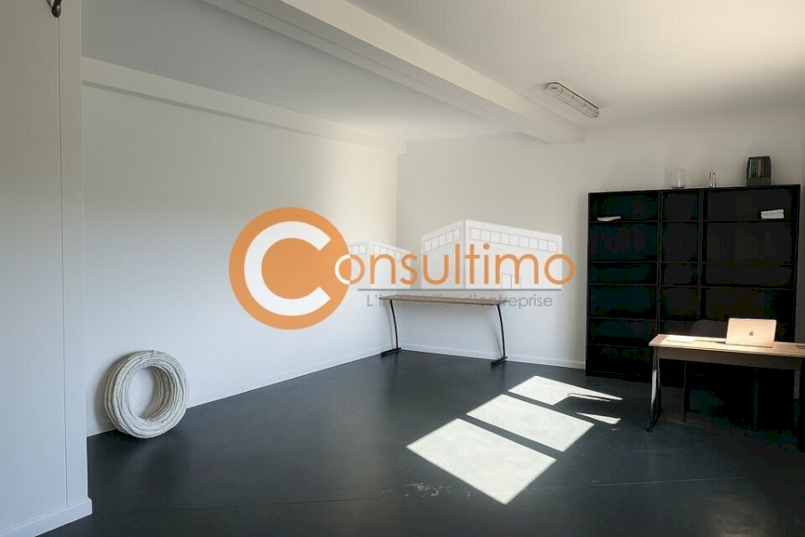 Local d'activité à louer 175 m² - Izon