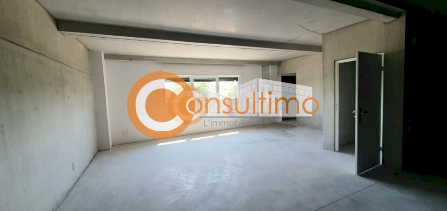 Local d'activité à louer 224 m² - Izon