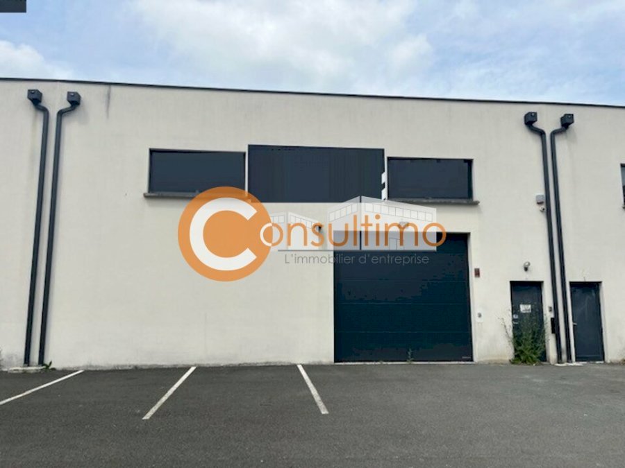 Local d'activité à louer 250 m² - Montussan