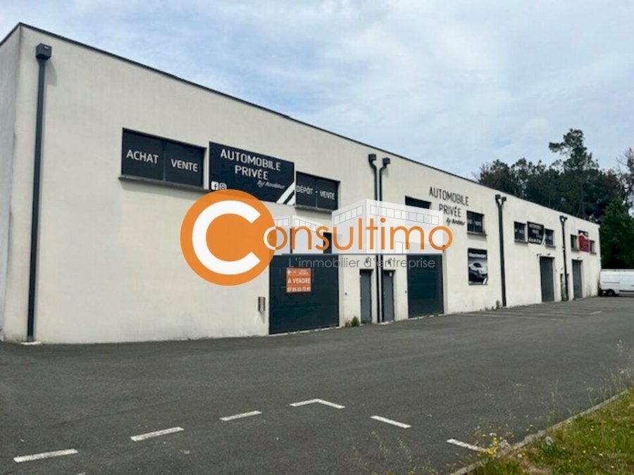 Local d'activité à louer 250 m² - Montussan