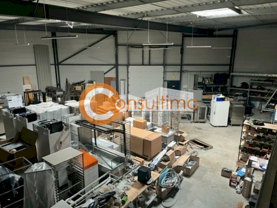 Local d'activité à acheter 1286 m² - Pompignac