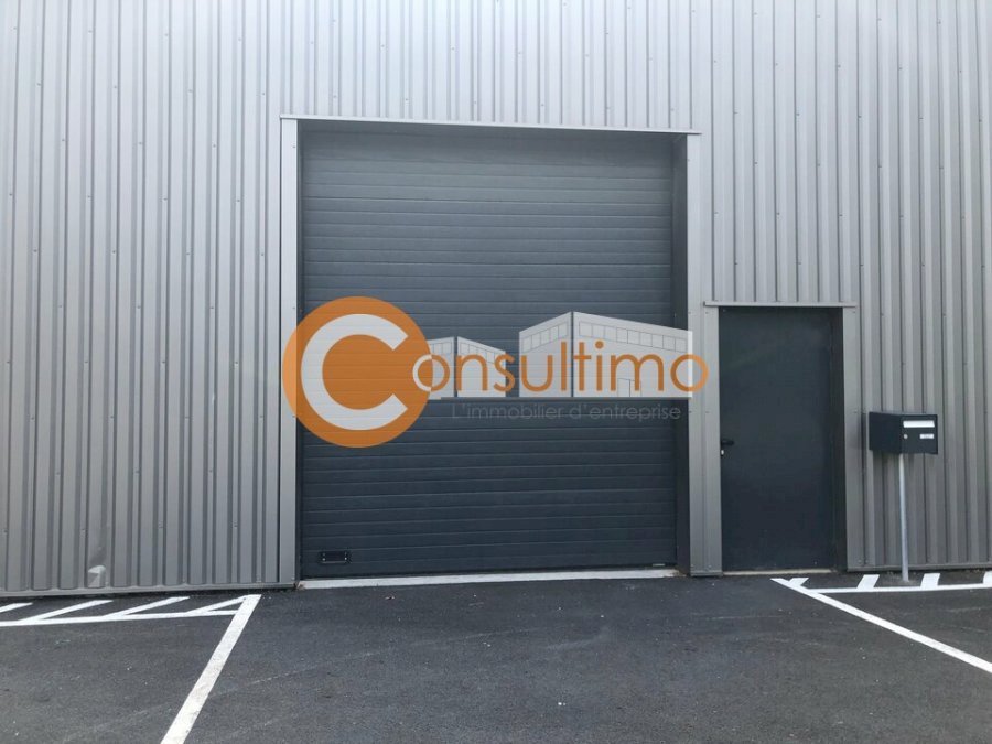 Local d'activité à acheter 1286 m² - Pompignac