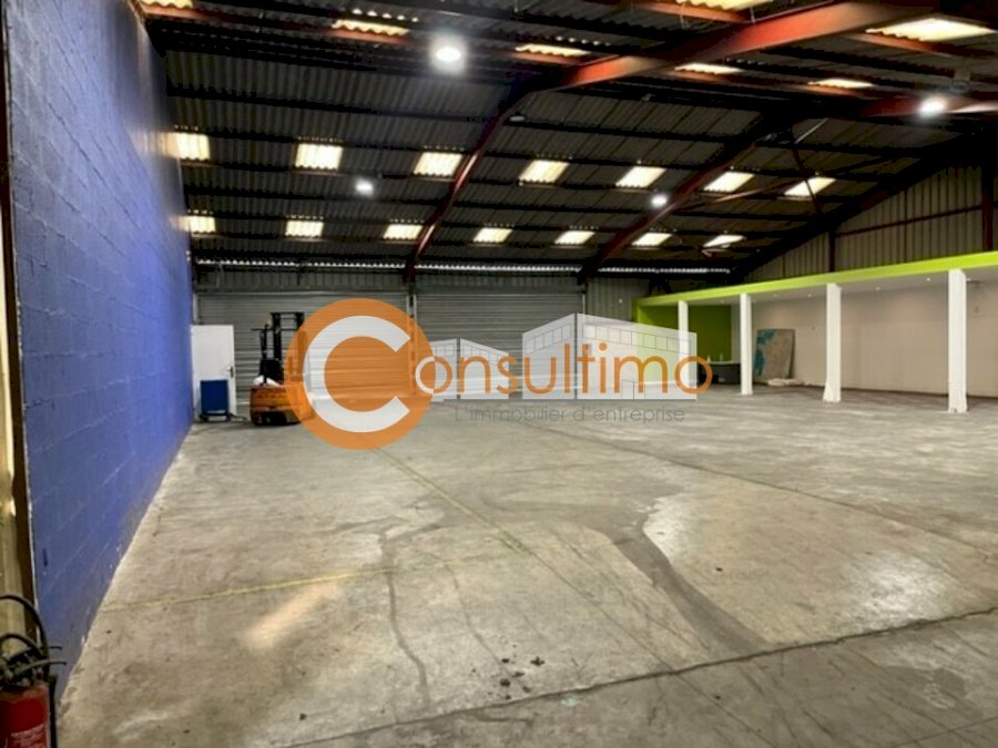 Entrepôt à acheter 1300 m² - Saint-Loubès