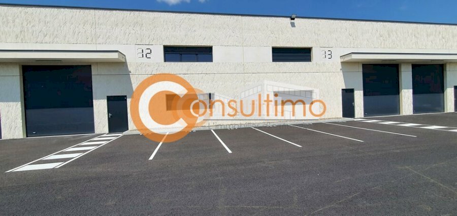 Local d'activité à acheter 225 m² - Izon