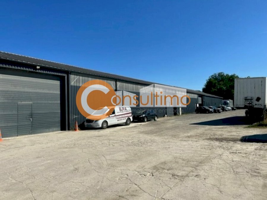 Local d'activité à louer 550 m² - Nérigean
