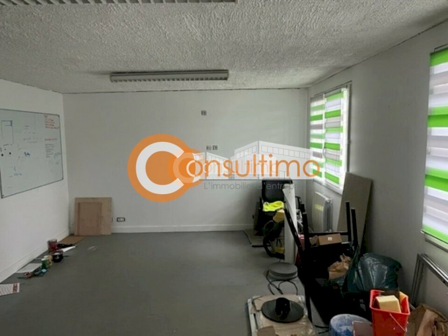 Local d'activité à louer 200 m² - Ambarès-et-Lagrave