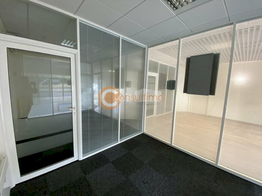 Bureau à louer 190 m² - La Teste-de-Buch