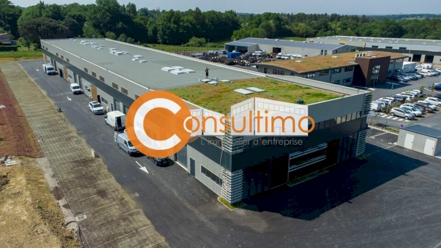 Local d'activité à louer 311 m² - Sallebœuf