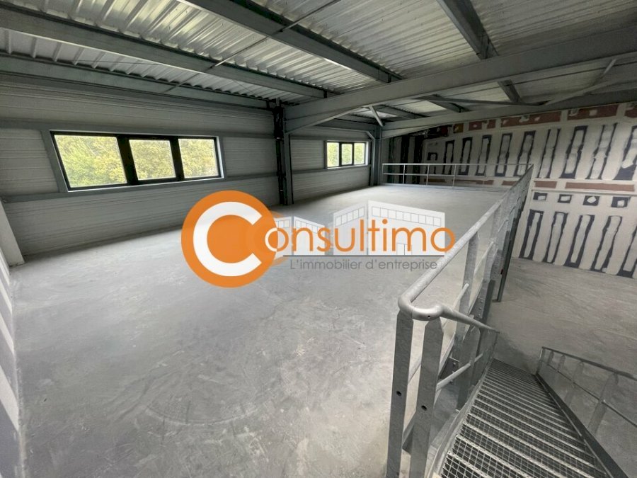 Local d'activité à louer 311 m² - Sallebœuf