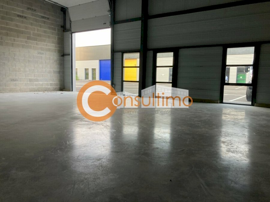 Local d'activité à louer 150 m² - Villenave-d'Ornon